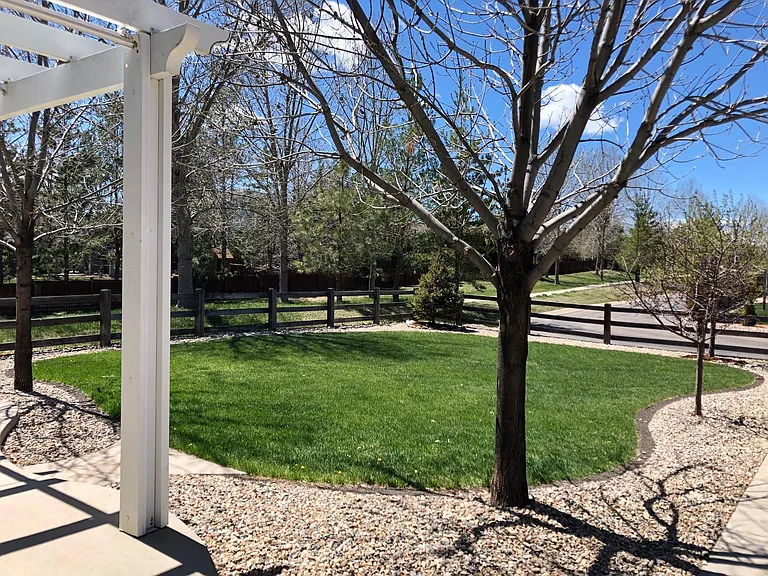 6827 Brittany Dr — Photo 12