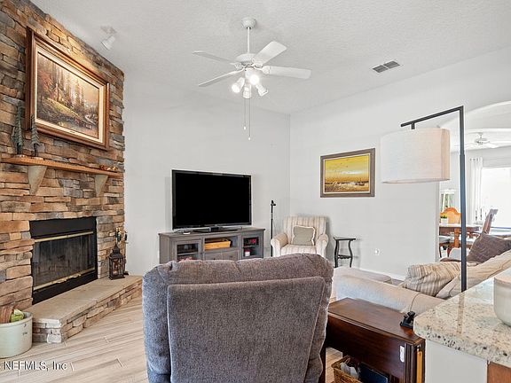 5th image of 4652 FOREST GLEN Court