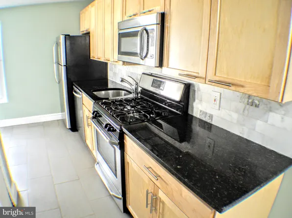 739 N 17th St #3, Philadelphia, PA 19130
