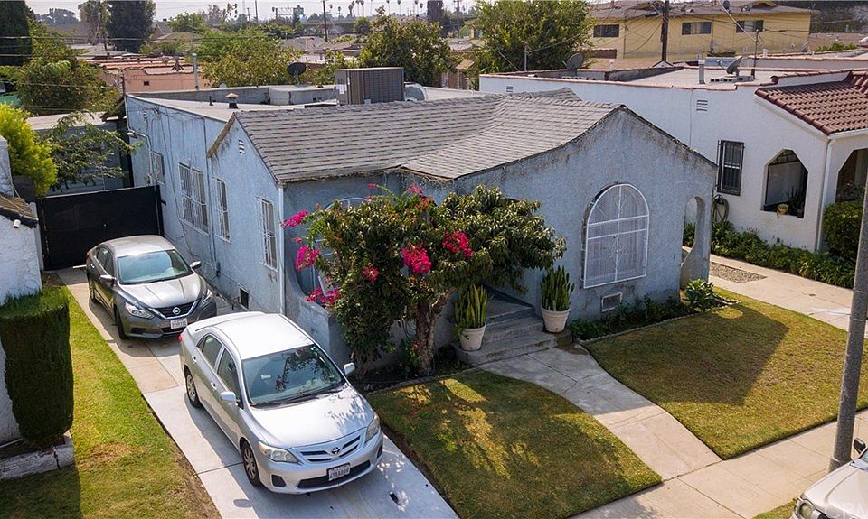 1st image of 328 W 88th Pl