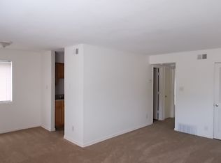 21 Roland Dr APT 14, Hampton, VA 23669