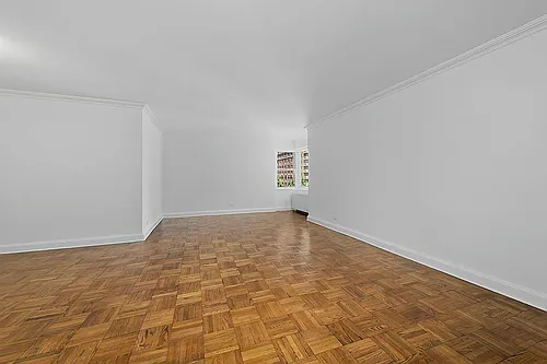 215 E 68th St #5Q Photo 1