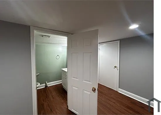 2529 Denison St — Photo 7
