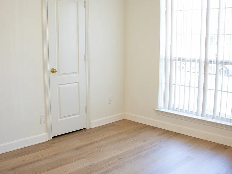 10305 Bent Tree Dr — Photo 13