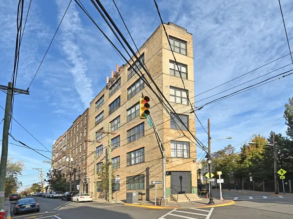 1620 Manhattan Avenue image 20 of 20