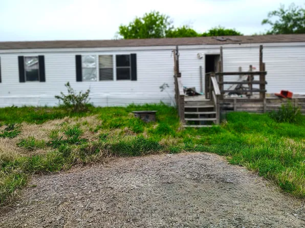 1574 Highland Acres Dr, Kaufman, TX 75142