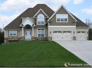 6763 Dustin Cir, Kalamazoo, MI 49009