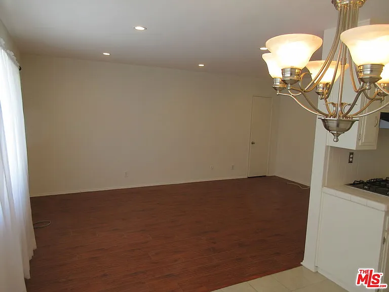 1400 N Fairfax Ave — Photo 10