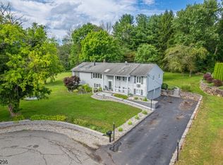 50 Post Pl, Newfoundland, NJ 07435