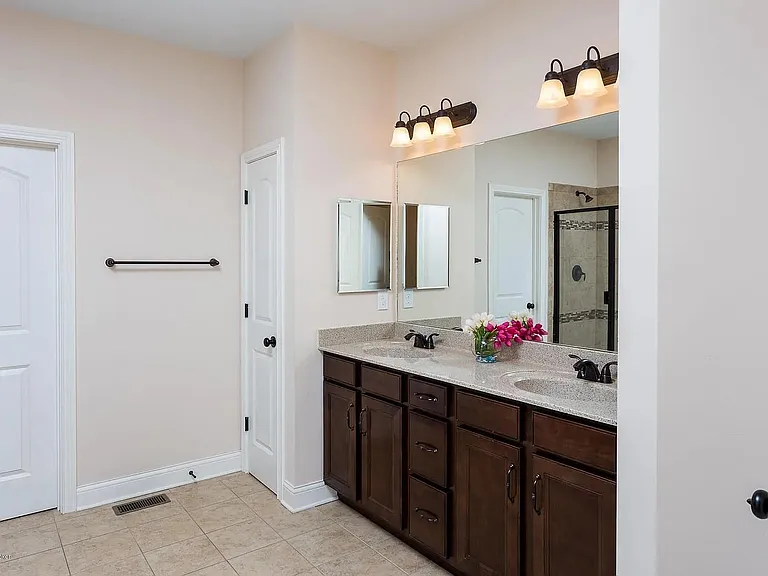 903 Malone Pl — Photo 19