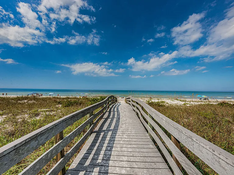 1412 Gulf Blvd #102 — Photo 32