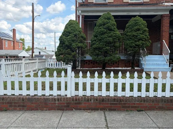 2210 S St SE, Washington, DC 20020