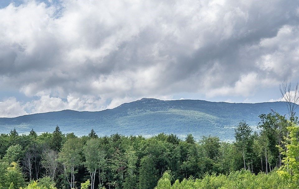 Shattuck Inn Condominiums - Jaffrey, NH | Zillow