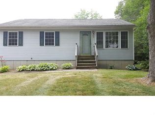 9 Queen Anne Ln, Warwick, NY 10990