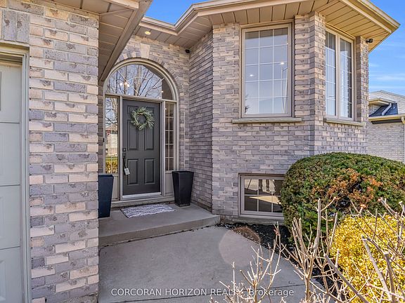4th image of 5 Bradbury Cres