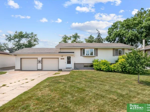7012 S 53rd St, Omaha, NE 68157