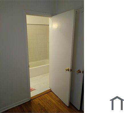 5th image of 7715 S Yates Blvd #2N