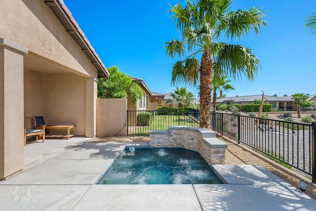 82675 Burnett Dr
