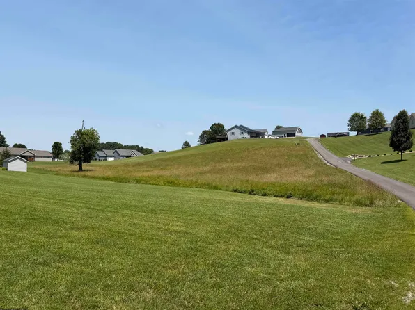Hawthorn Dr, Buckhannon, WV 26201