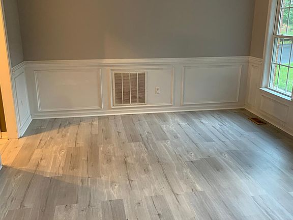 3rd image of 8254 Sugar Wood Dr