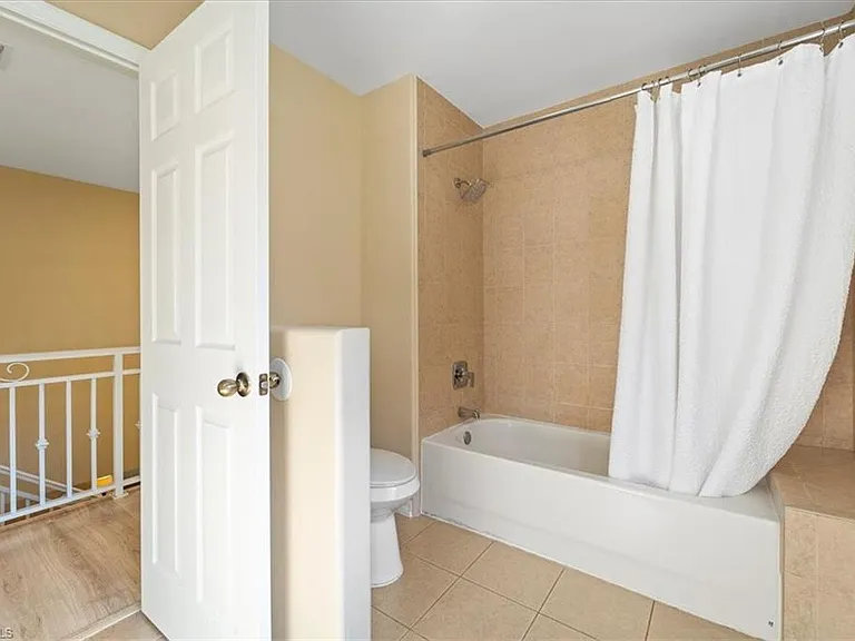 12341 Eagle Pointe Cir — Photo 31