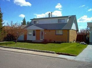 6815 Bonneville Pl, Cheyenne, WY 82009