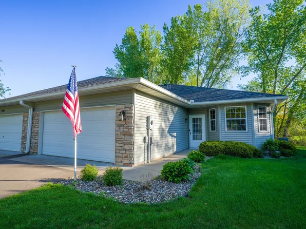 287 100th Ct NE, Blaine, MN 55434