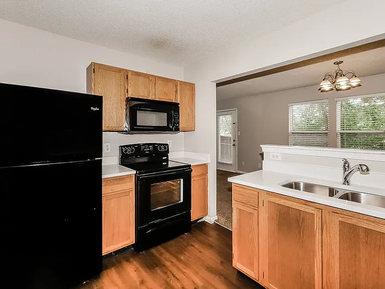 441 Overland Dr — Photo 10