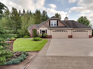 18290 S Brookstone Dr, Oregon City, OR 97045