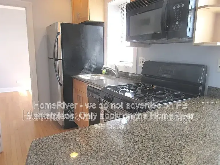 1137 W Grace St #3E — Photo 1