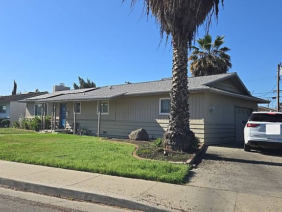 2nd image of 1460 Cypress Ln