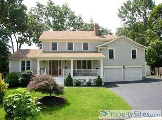 25 Waschuk Cir, Fairfield, CT 06825