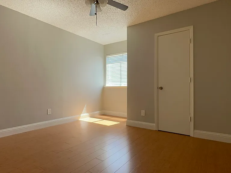 2209 Chase Ct — Photo 9