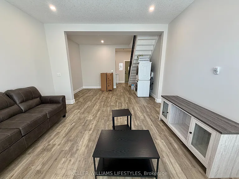 537 Talbot St #7 — Photo 15