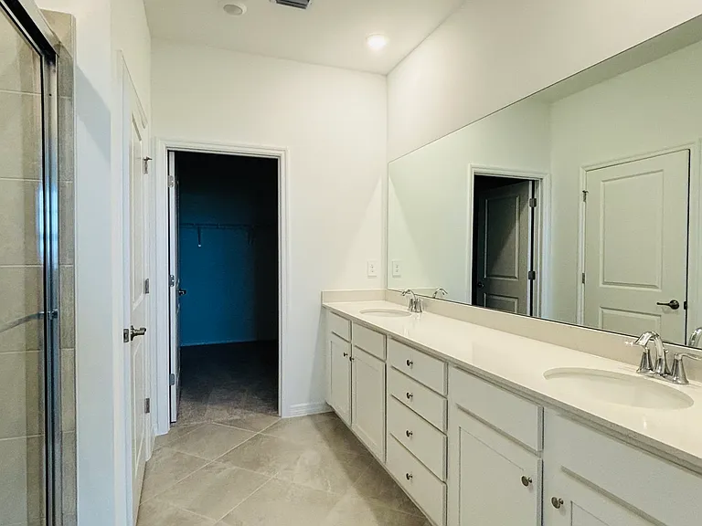 20590 Hazelnut Ct S #1621 — Photo 16