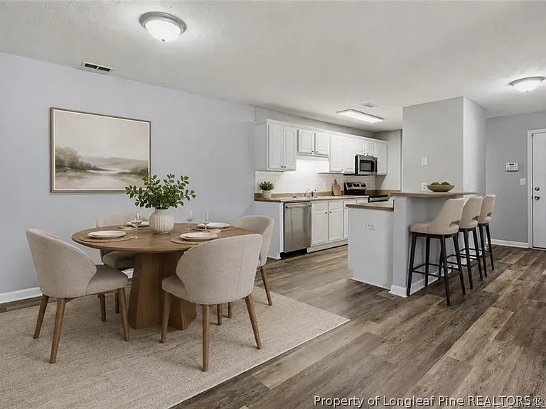 401 Meadowland Ct #4 — Photo 6