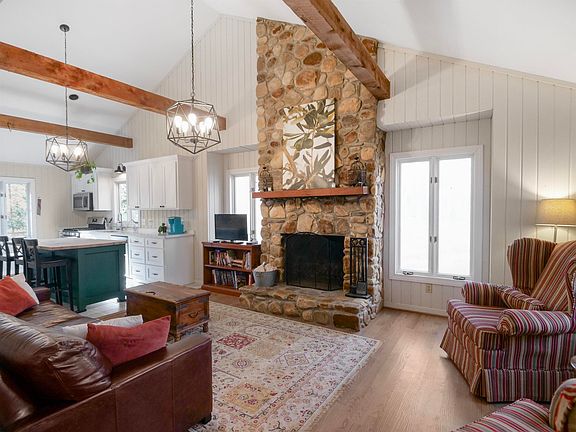 5th image of 150 Kirkwood Pl