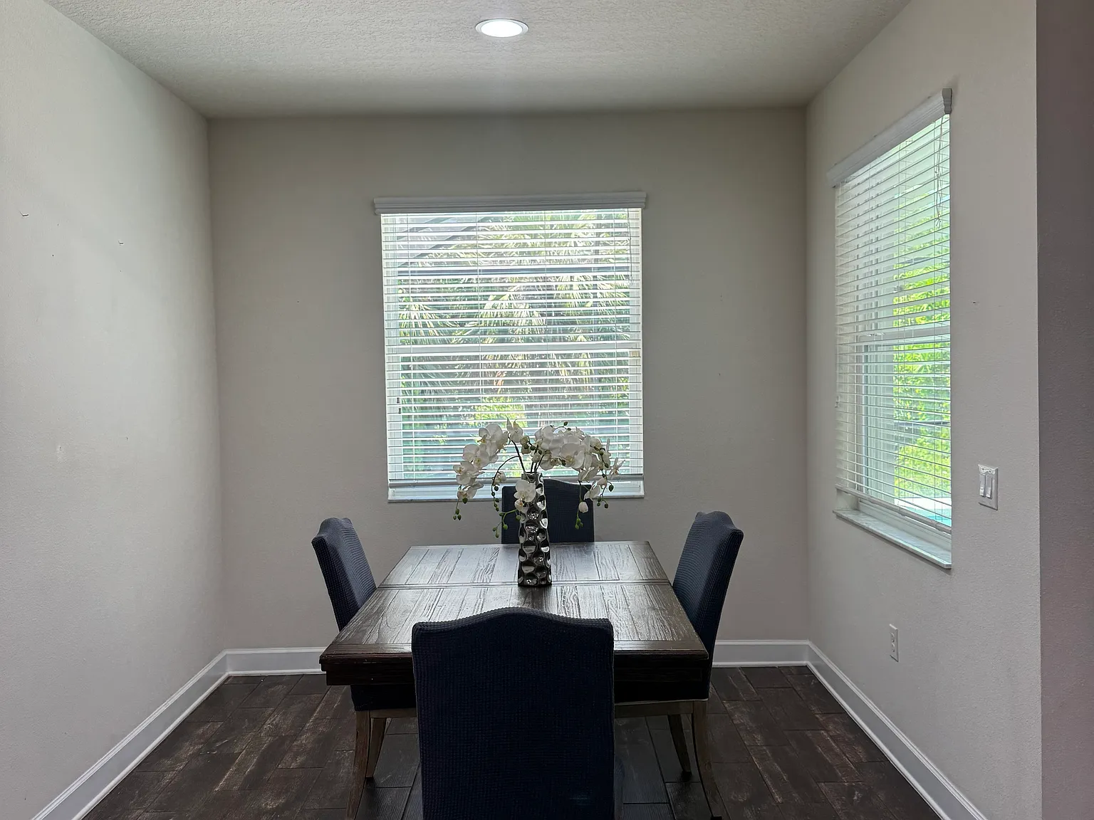 4 bed, 2804 sqft, $4,500 — Photo 4