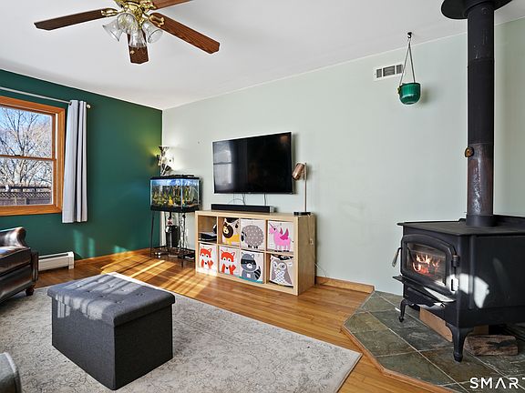 5th image of 17 Charterhouse Road