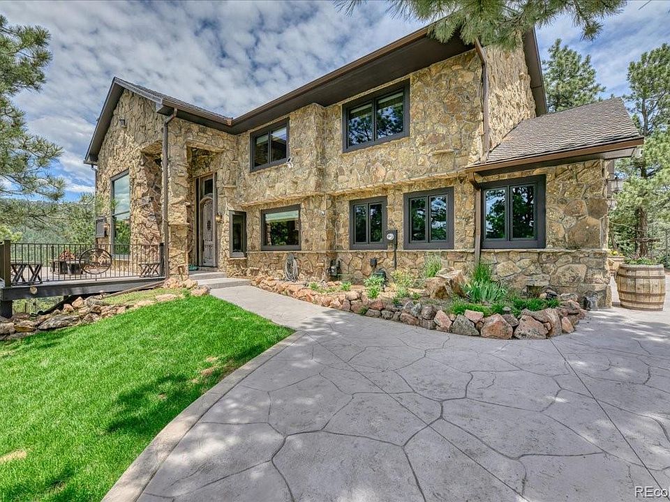 1st image of 2112 Sawmill Gulch Road