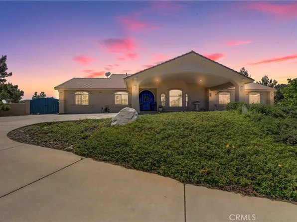 10013 Desmond Dr, Oak Hills, CA 92344