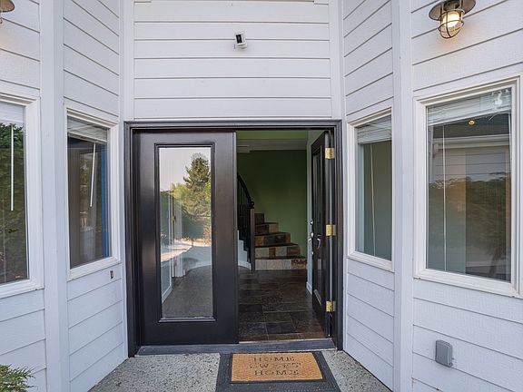 2nd image of 301 Canyon Pl