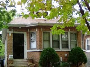 54 E 68th St, Chicago, IL 60637