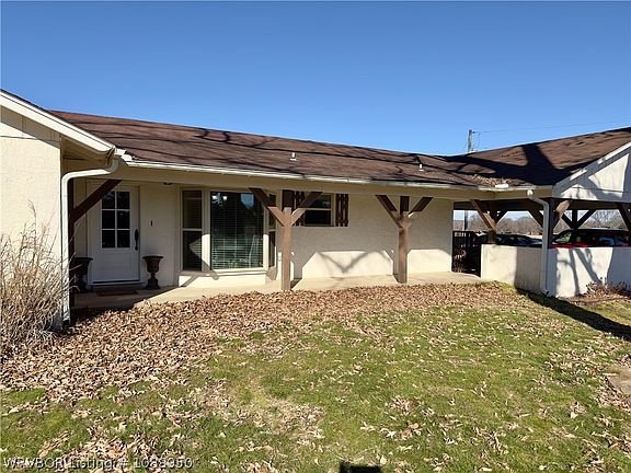 4th image of 6910 Military Rd