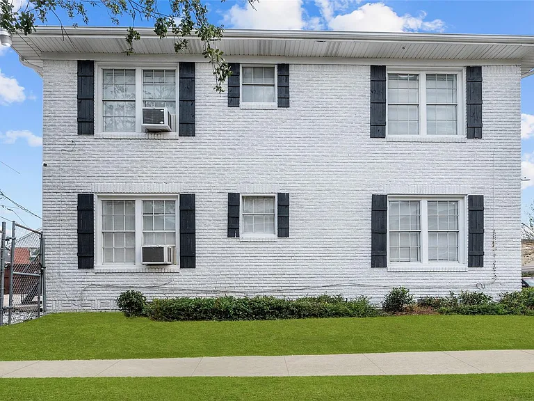 3901 Dallas St #D — Photo 35