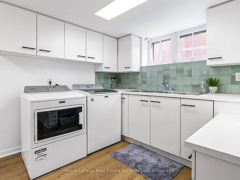 28 Thompson Ave — Photo 34