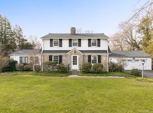 46 Wepawaug Rd, Woodbridge, CT 06525