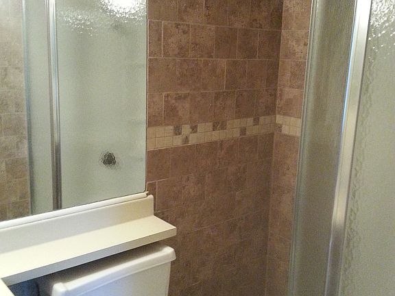 2nd image of 2257 Aspen St