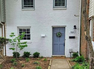 2226 Windom Pl, Virginia Beach, VA 23454