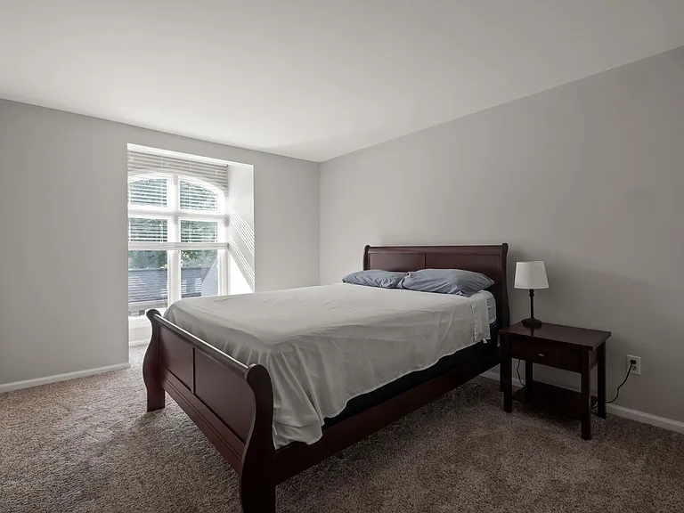 1125 Meadowglen Ct — Photo 25
